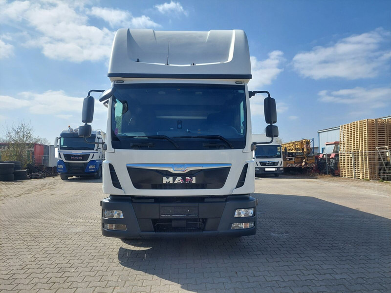 MAN TGL 8.220 - Kamion sa ceradom: slika 3 MAN TGL 8.220 - Kamion sa ceradom: slika 3
