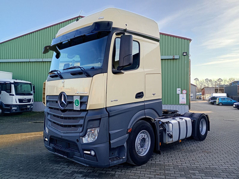 Mercedes-Benz Actros 1845 - Tegljač: slika 1 Mercedes-Benz Actros 1845 - Tegljač: slika 1