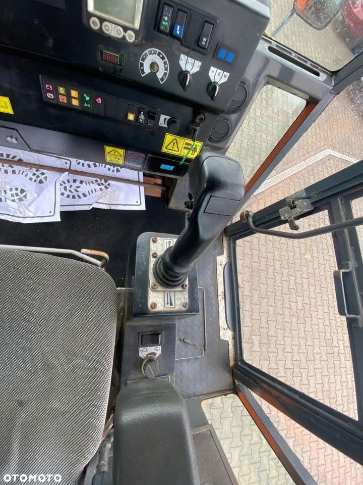 Valjak za puteve Ammann AV95-2 / Vibrations / 1 Owner / NEW Service Ammann AV95-2 / Vibrations / 1 Owner / NEW Service: slika 22 Valjak za puteve Ammann AV95-2 / Vibrations / 1 Owner / NEW Service Ammann AV95-2 / Vibrations / 1 Owner / NEW Service: slika 22