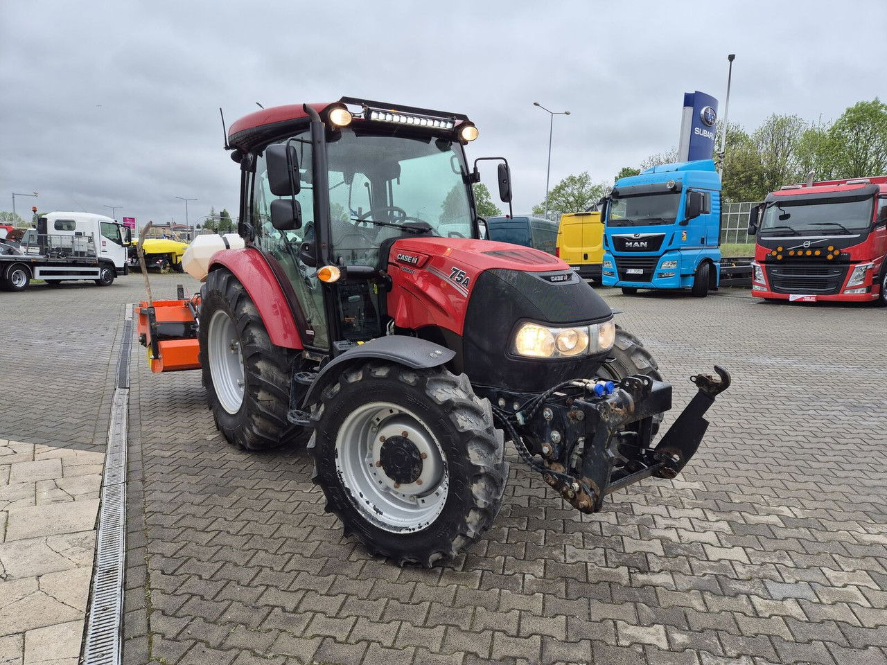Case IH Farmall 75 - Traktor: slika 1 Case IH Farmall 75 - Traktor: slika 1