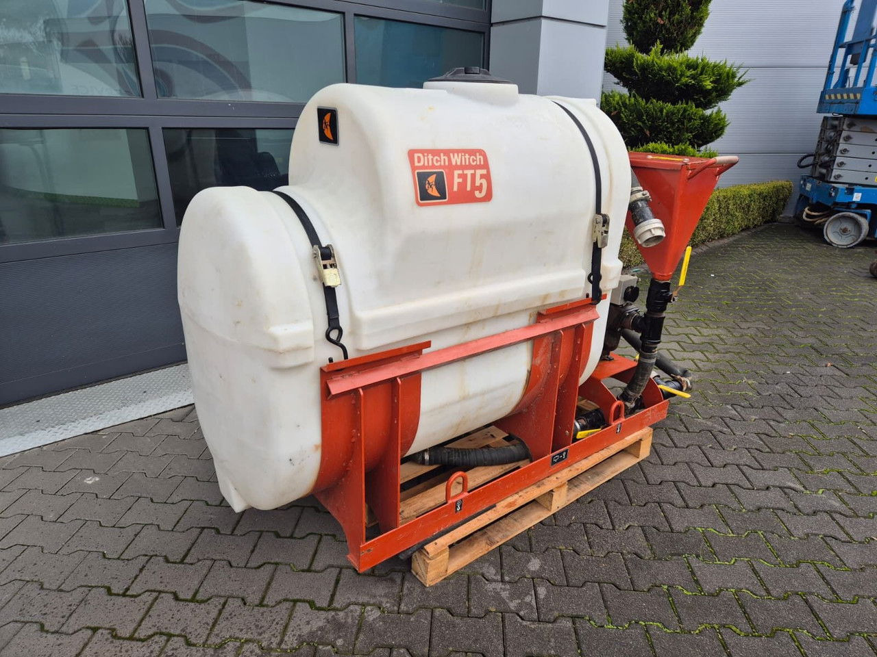 Ditch Witch FT5 Mixer - Građevinska oprema: slika 2 Ditch Witch FT5 Mixer - Građevinska oprema: slika 2