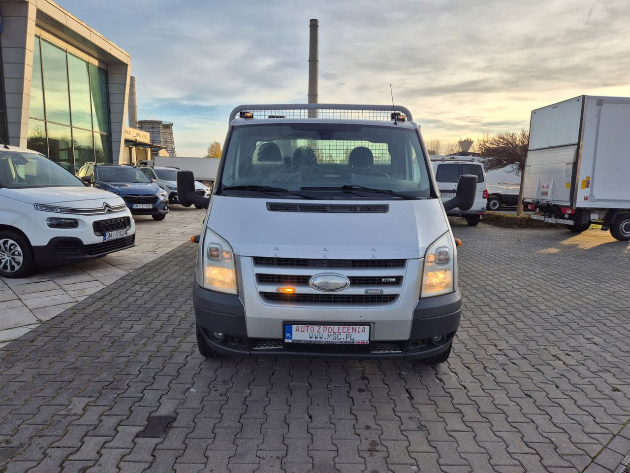 Ford Transit 350 2.4 TDCi / HDS Hiab / 1 Owner / Serviced - Dostavno vozilo s ravnom platformom: slika 3 Ford Transit 350 2.4 TDCi / HDS Hiab / 1 Owner / Serviced - Dostavno vozilo s ravnom platformom: slika 3