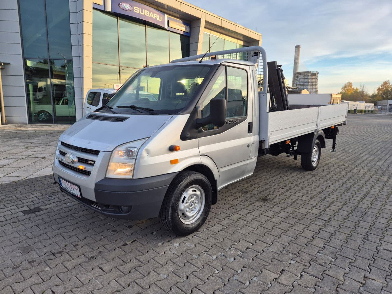 Ford Transit 350 2.4 TDCi / Very Strong Hiab / 1 Owner / Serviced - Dostavno vozilo s ravnom platformom: slika 1 Ford Transit 350 2.4 TDCi / Very Strong Hiab / 1 Owner / Serviced - Dostavno vozilo s ravnom platformom: slika 1