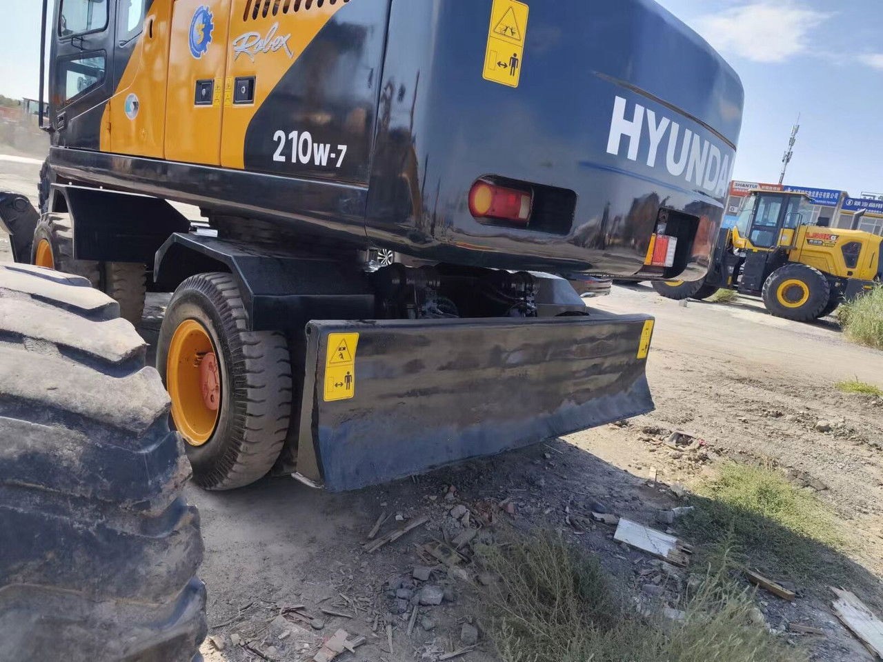 Hyundai R210-7 / Cummins / 1800MTH / Like NEW/20,5Tons/Sp R210-7 / Cummins / 1800MTH / Like NEW/20,5Tons/Special Ofert - Bager točkaš: slika 3 Hyundai R210-7 / Cummins / 1800MTH / Like NEW/20,5Tons/Sp R210-7 / Cummins / 1800MTH / Like NEW/20,5Tons/Special Ofert - Bager točkaš: slika 3