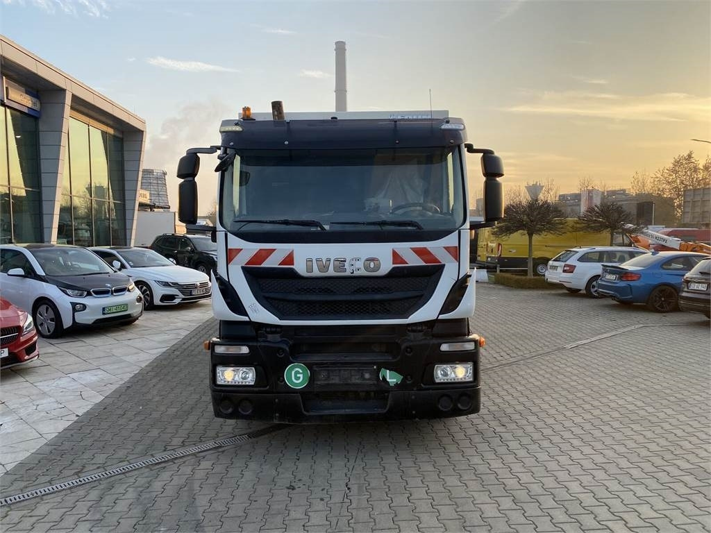 Iveco Stralis 330 EEV / FAUN VARIO PRESS 11 27M3 / SERVI - Kamion za smeće: slika 4 Iveco Stralis 330 EEV / FAUN VARIO PRESS 11 27M3 / SERVI - Kamion za smeće: slika 4