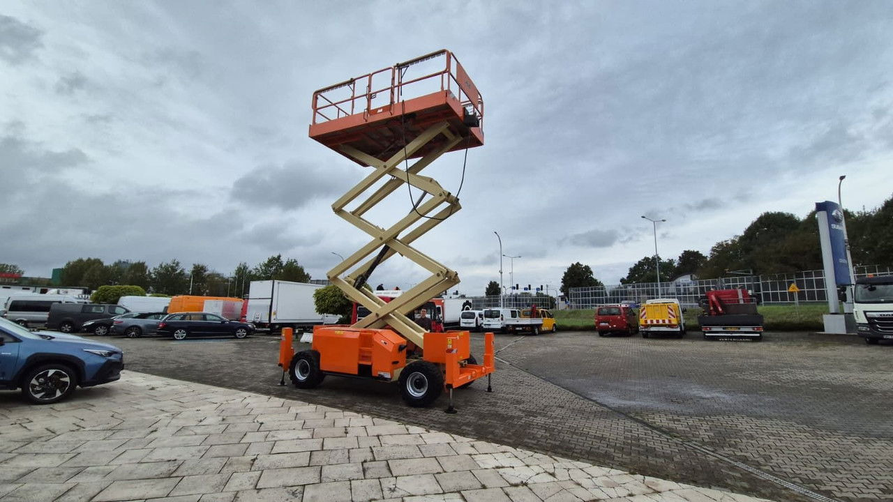 JLG 3394RT / 4X4 / 1 Owner - Lift u obliku makaza: slika 2 JLG 3394RT / 4X4 / 1 Owner - Lift u obliku makaza: slika 2