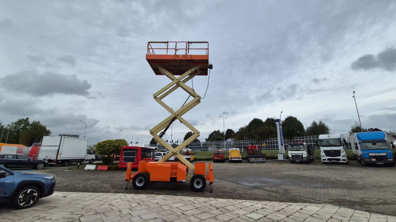 JLG 3394RT / 4X4 / 1 Owner - Lift u obliku makaza: slika 3 JLG 3394RT / 4X4 / 1 Owner - Lift u obliku makaza: slika 3