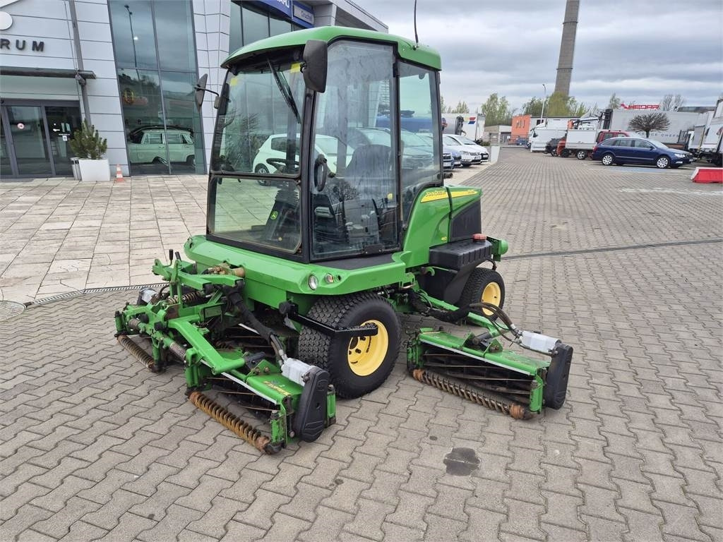 John Deere 1905 4WD / 2010 / SERVICED / CABIN! - Baštenska kosačica: slika 1 John Deere 1905 4WD / 2010 / SERVICED / CABIN! - Baštenska kosačica: slika 1