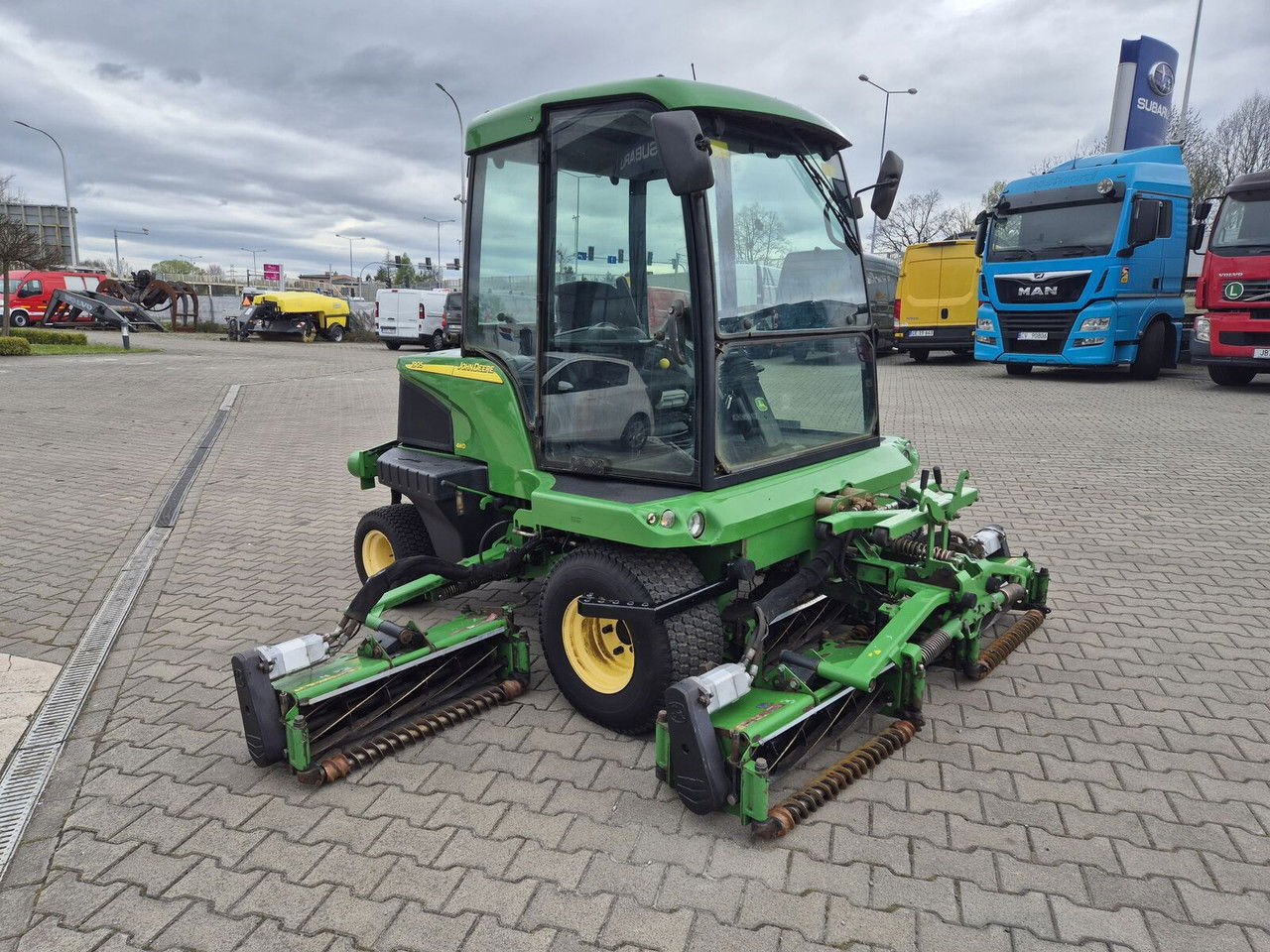 John Deere 1905 4WD / 2010 / Serviced / Cabin John Deere 1905 4WD / 2010 / Serviced / Cabin - Baštenska kosačica: slika 4 John Deere 1905 4WD / 2010 / Serviced / Cabin John Deere 1905 4WD / 2010 / Serviced / Cabin - Baštenska kosačica: slika 4
