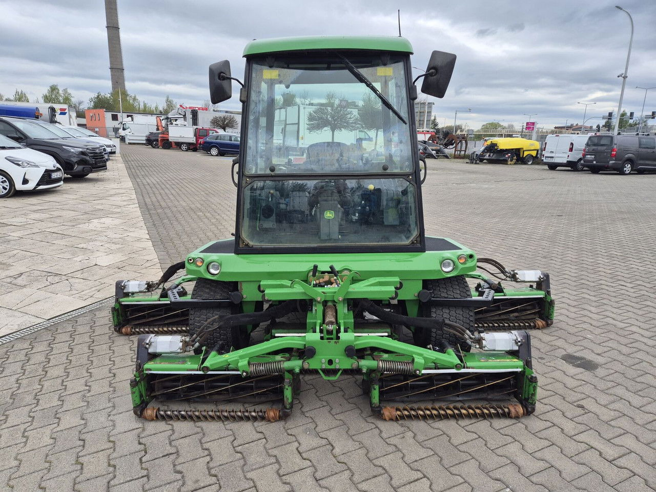 John Deere 1905 4WD / 2010 / Serviced / Cabin John Deere 1905 4WD / 2010 / Serviced / Cabin - Baštenska kosačica: slika 3 John Deere 1905 4WD / 2010 / Serviced / Cabin John Deere 1905 4WD / 2010 / Serviced / Cabin - Baštenska kosačica: slika 3