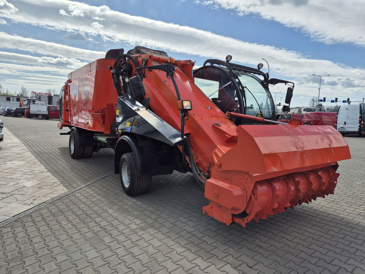 Prikolica za mešanje stočne hrane Kuhn SPW 22 Intense /feed wagon/ 1 Owner / NEW Service SPW 22 Intense /feed wago: slika 7