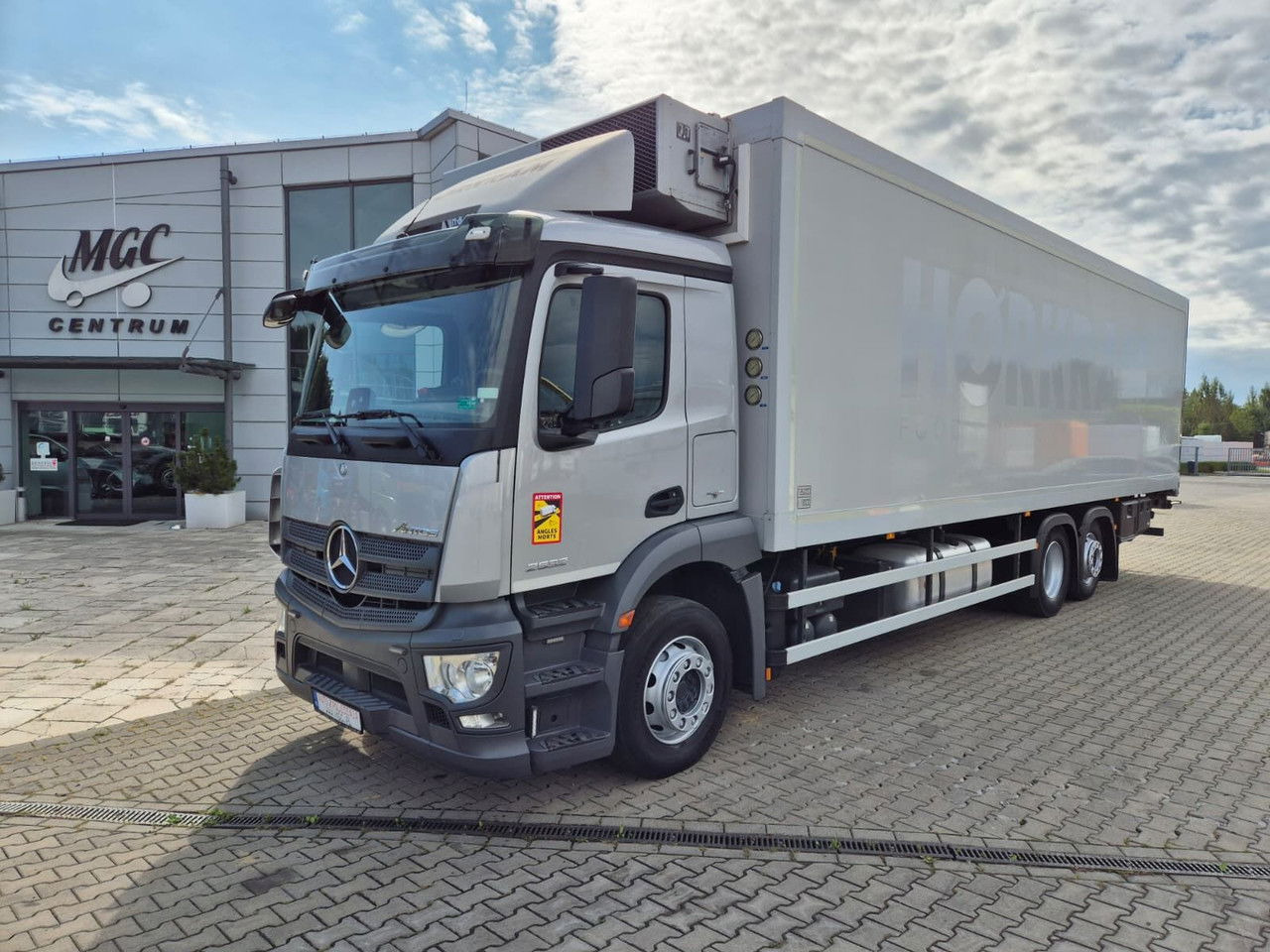 Mercedes-Benz Antos 2532 L - Hladnjača: slika 2 Mercedes-Benz Antos 2532 L - Hladnjača: slika 2