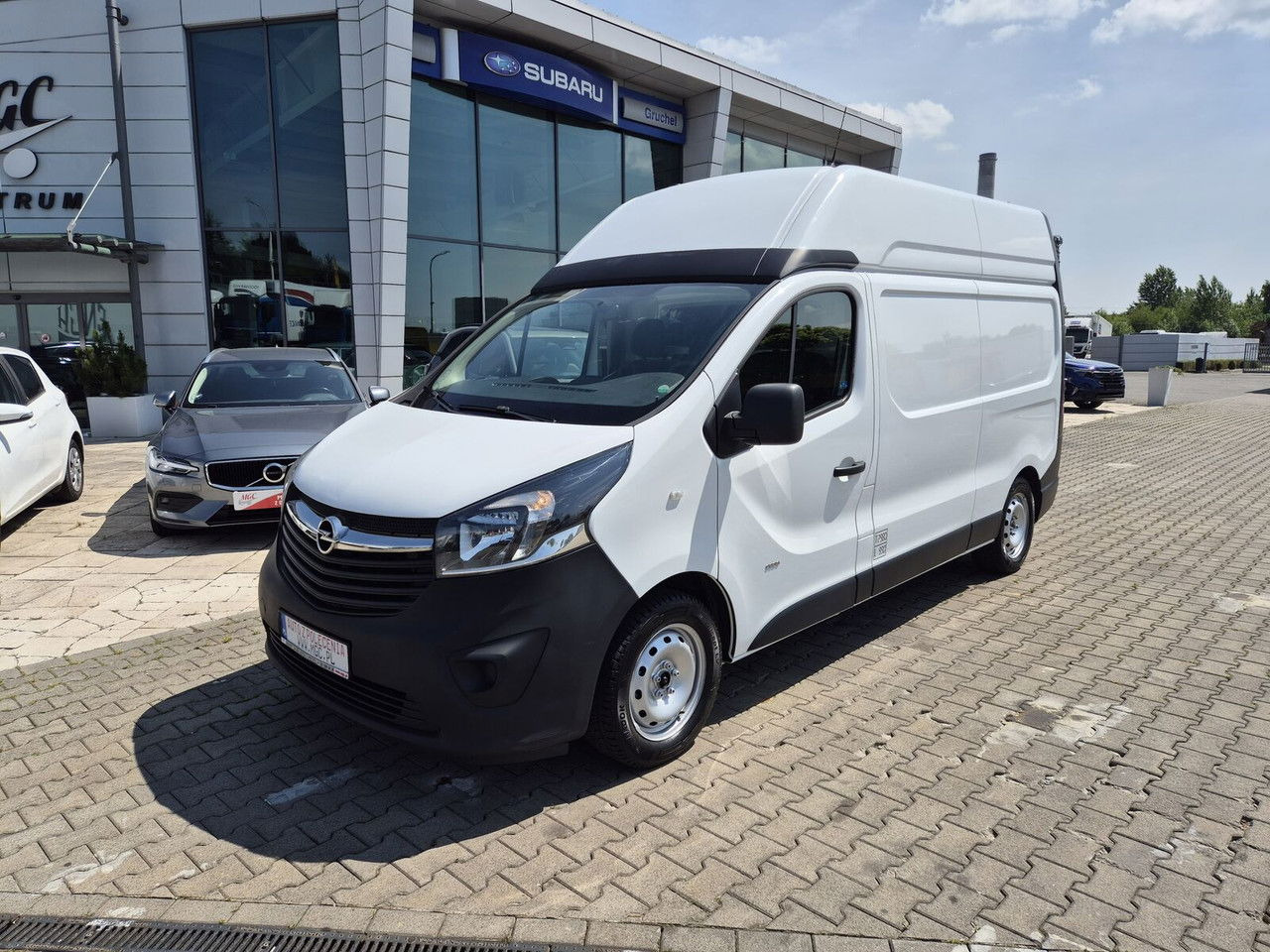 Mali kombi Opel Vivaro 2900 / 125KM / L2H2 Maxi / Mobile Service / 1 Owner: slika 13