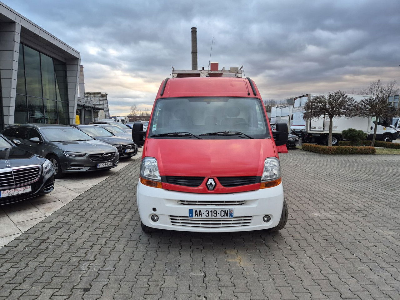 Renault Master 2.5 DCi / Only 25TKM / Like NEW / WE Have 3 THE Same - Vatrogasni kamion: slika 4 Renault Master 2.5 DCi / Only 25TKM / Like NEW / WE Have 3 THE Same - Vatrogasni kamion: slika 4