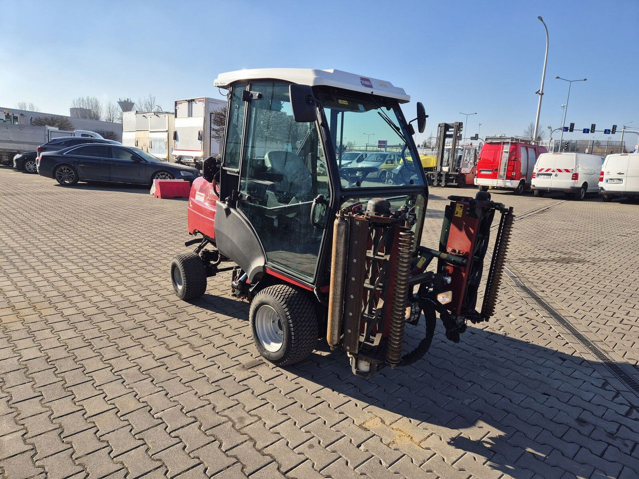 Toro CT2240 / 4WD / Like NEW / Only 1681MTH Toro CT2240 / 4WD / Like NEW / Only 1681MTH - Baštenska kosačica: slika 2 Toro CT2240 / 4WD / Like NEW / Only 1681MTH Toro CT2240 / 4WD / Like NEW / Only 1681MTH - Baštenska kosačica: slika 2