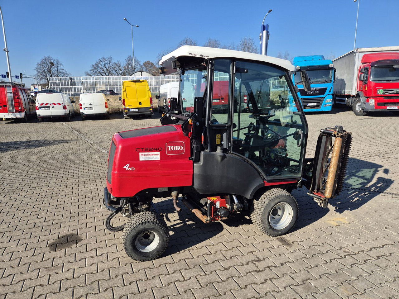 Toro CT2240 / 4WD / Like NEW / Only 1681MTH Toro CT2240 / 4WD / Like NEW / Only 1681MTH - Baštenska kosačica: slika 3 Toro CT2240 / 4WD / Like NEW / Only 1681MTH Toro CT2240 / 4WD / Like NEW / Only 1681MTH - Baštenska kosačica: slika 3