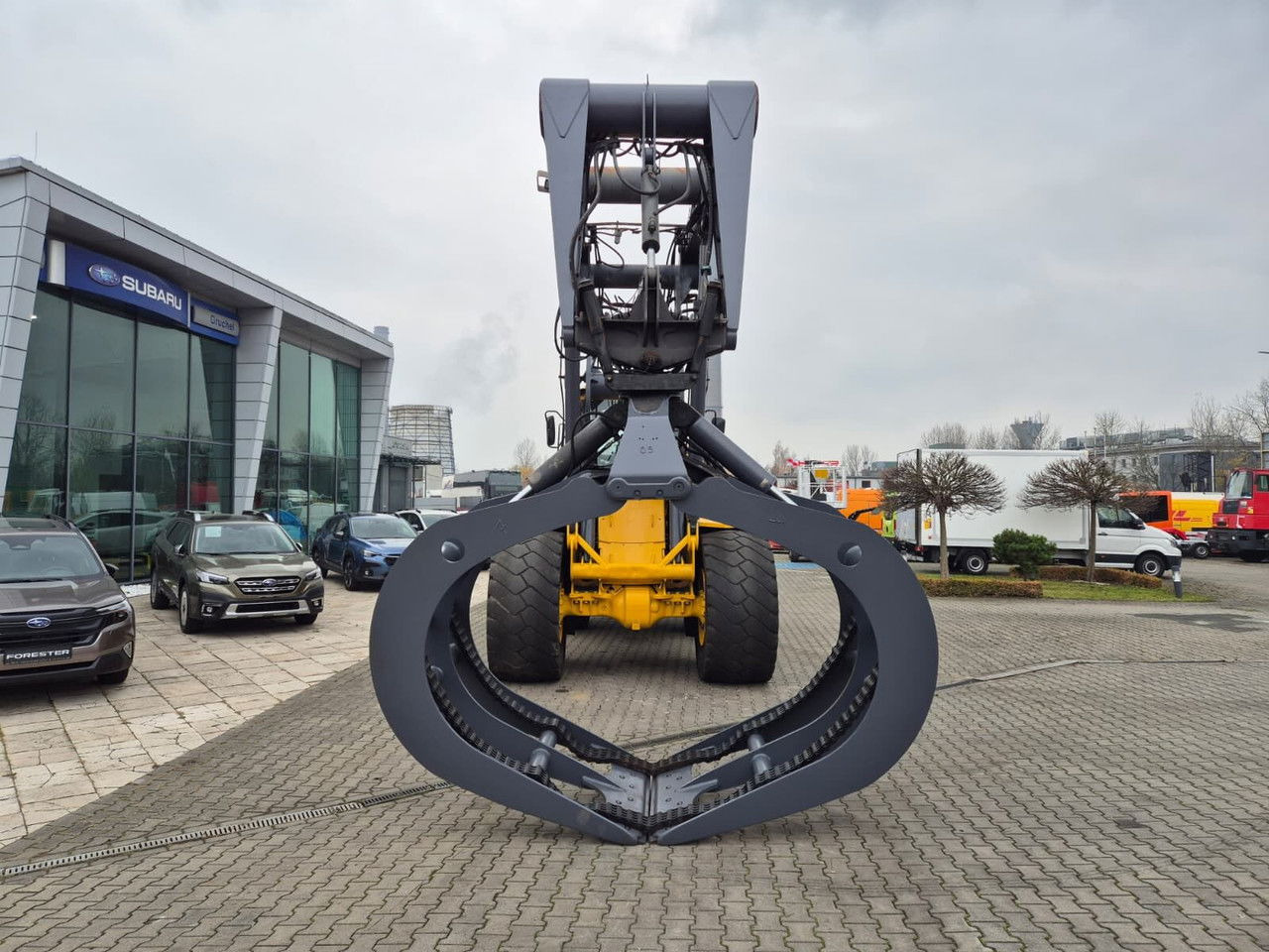 VOLVO L180 E / 4WD / 1 Owner / Wood LOG - Utovarivač točkaš: slika 5 VOLVO L180 E / 4WD / 1 Owner / Wood LOG - Utovarivač točkaš: slika 5