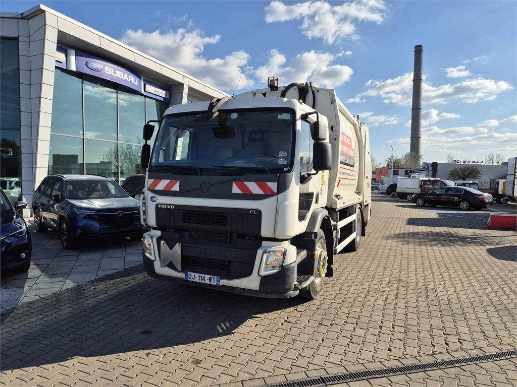 Volvo FE 280 / 13M3 / GEESINKNORBA / EURO 6 / 3 SEATS - Kamion za smeće: slika 2 Volvo FE 280 / 13M3 / GEESINKNORBA / EURO 6 / 3 SEATS - Kamion za smeće: slika 2