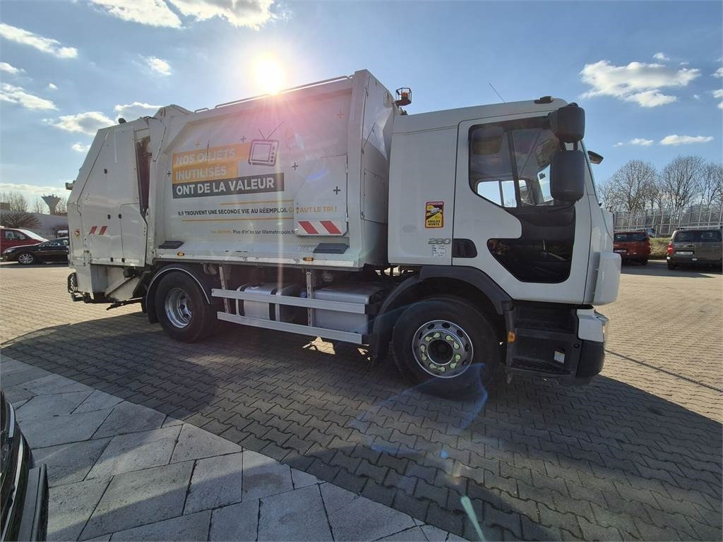 Volvo FE 280 / 13M3 / GEESINKNORBA / EURO 6 / 3 SEATS - Kamion za smeće: slika 5 Volvo FE 280 / 13M3 / GEESINKNORBA / EURO 6 / 3 SEATS - Kamion za smeće: slika 5