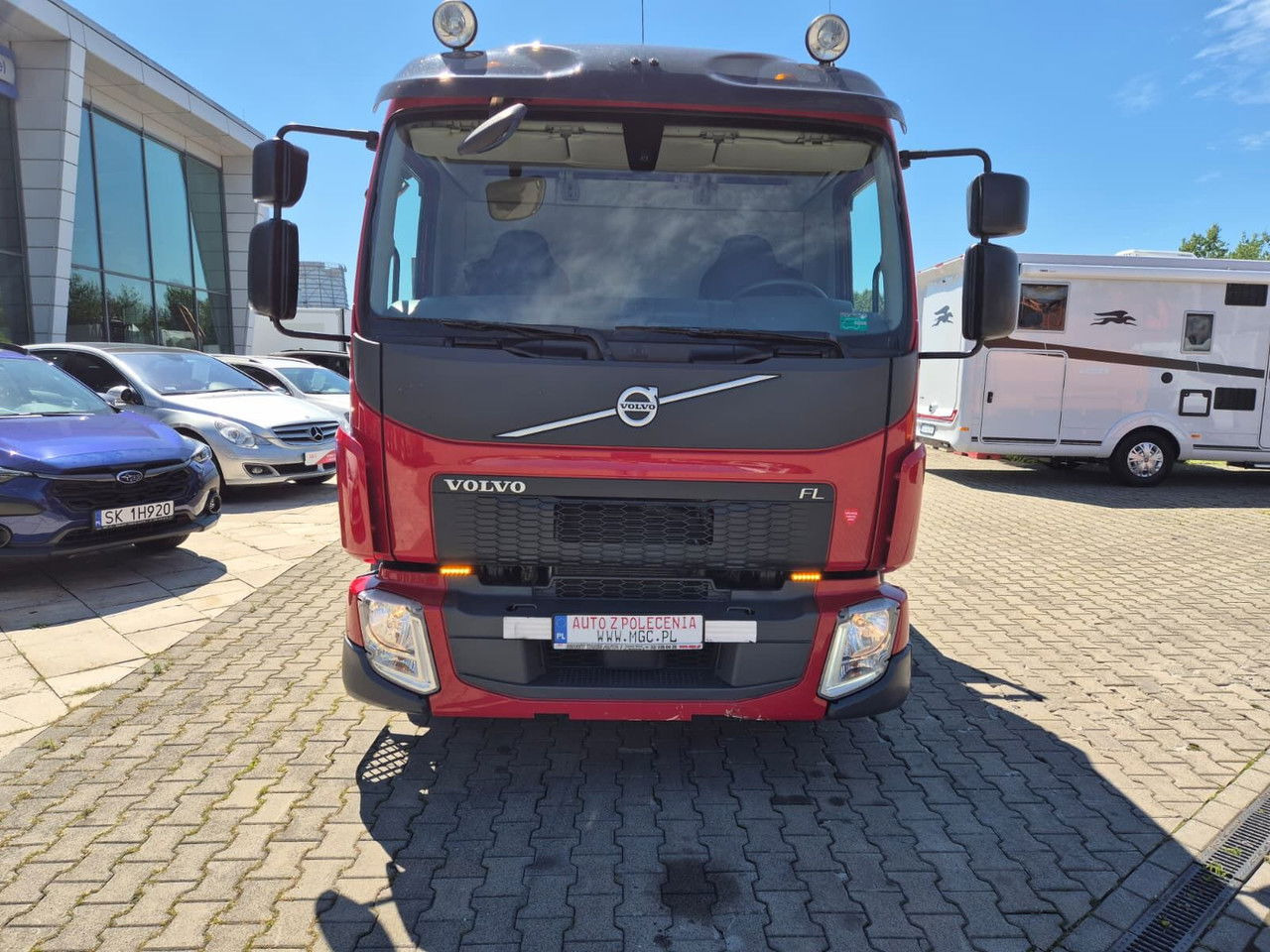 Volvo FL 210 1 Owner / LOW KM / Fassi - Kamion sa tovarnim sandukom, Kamion sa dizalicom: slika 3 Volvo FL 210 1 Owner / LOW KM / Fassi - Kamion sa tovarnim sandukom, Kamion sa dizalicom: slika 3