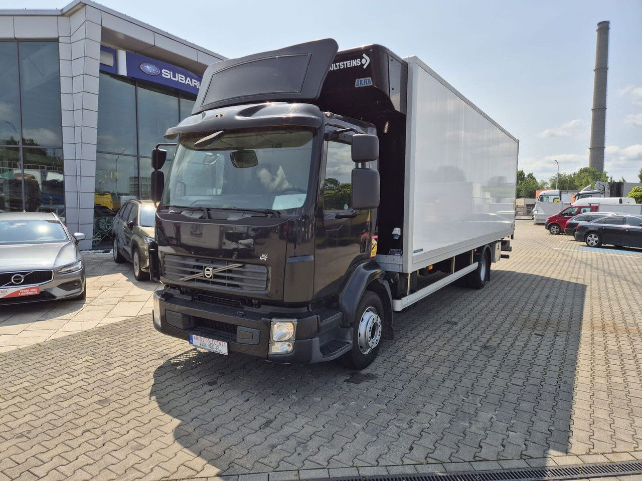 Volvo FL 240 - Kamion sa zatvorenim sandukom: slika 2 Volvo FL 240 - Kamion sa zatvorenim sandukom: slika 2