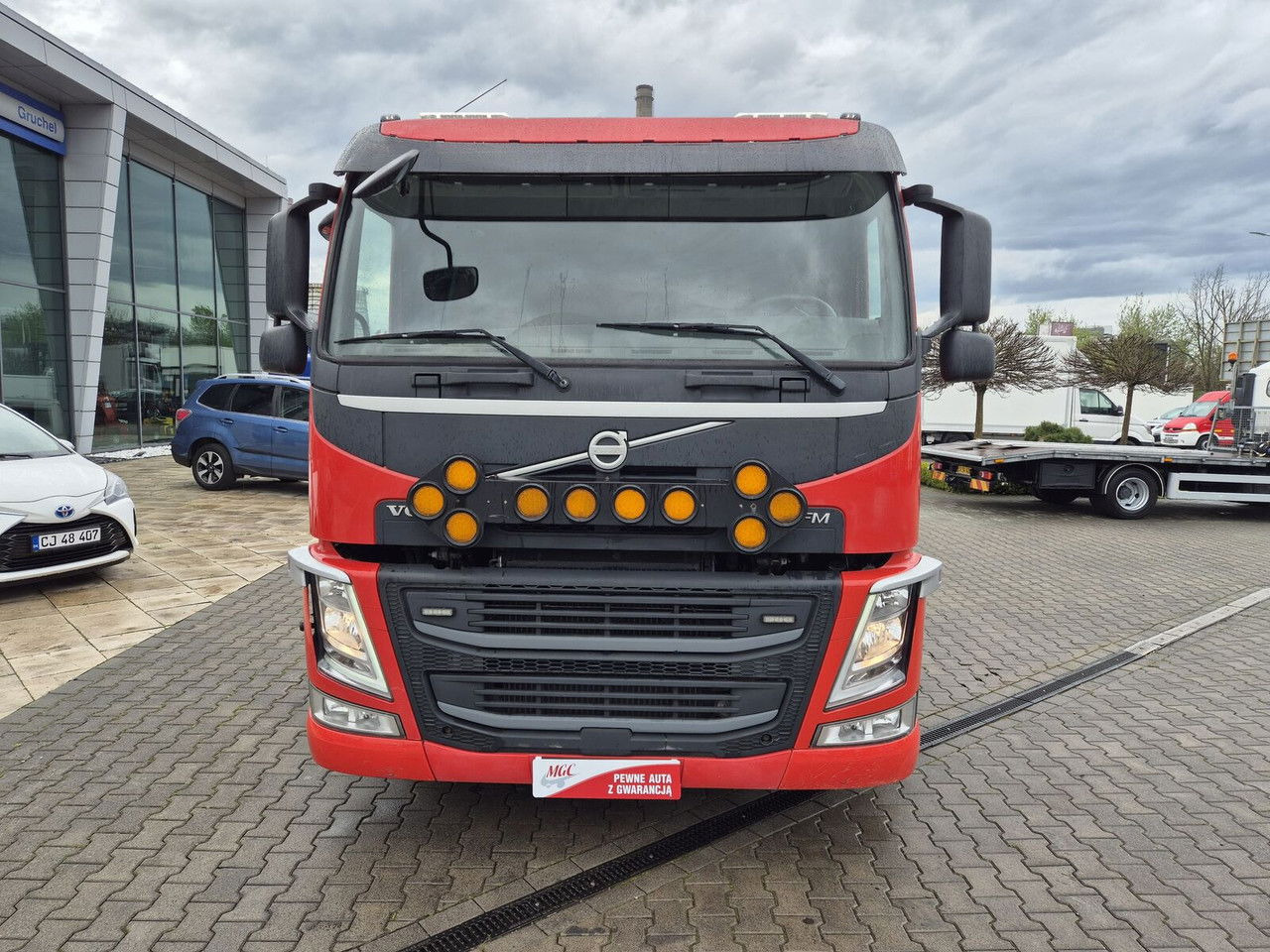 Volvo FM 330 Webasto / HDS Hiab / 1 Owner Volvo FM 330 Webasto / HDS Hiab / 1 Owner - Kamion sa tovarnim sandukom, Kamion sa dizalicom: slika 4 Volvo FM 330 Webasto / HDS Hiab / 1 Owner Volvo FM 330 Webasto / HDS Hiab / 1 Owner - Kamion sa tovarnim sandukom, Kamion sa dizalicom: slika 4