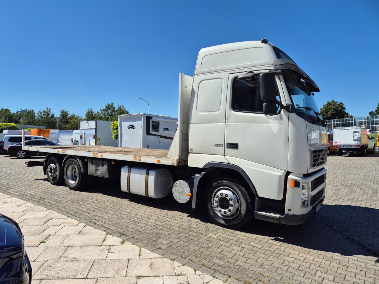 Volvo FM 420 1 Owner / Cheap/ After service - Kamion sa tovarnim sandukom: slika 5 Volvo FM 420 1 Owner / Cheap/ After service - Kamion sa tovarnim sandukom: slika 5