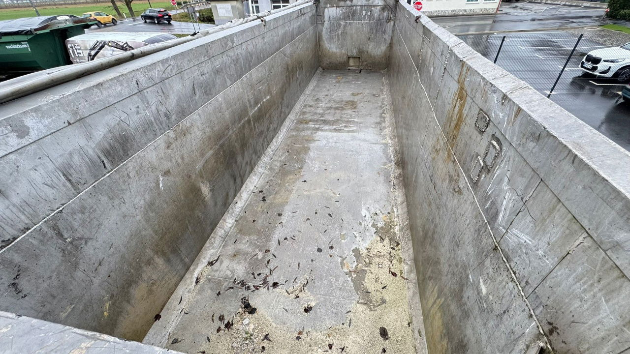 Carnehl 3-Axle Tipper Trailer - 20 m3 - Poluprikolica istovarivača: slika 3 Carnehl 3-Axle Tipper Trailer - 20 m3 - Poluprikolica istovarivača: slika 3