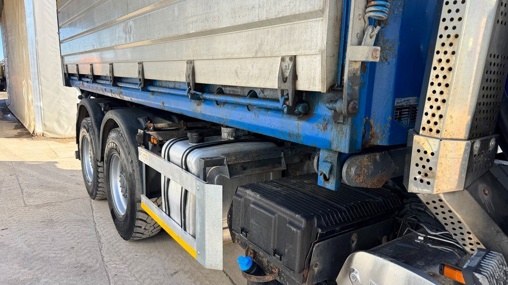 DAF CF 85.410 6x4 tipper - retarder - Istovarivač: slika 4 DAF CF 85.410 6x4 tipper - retarder - Istovarivač: slika 4