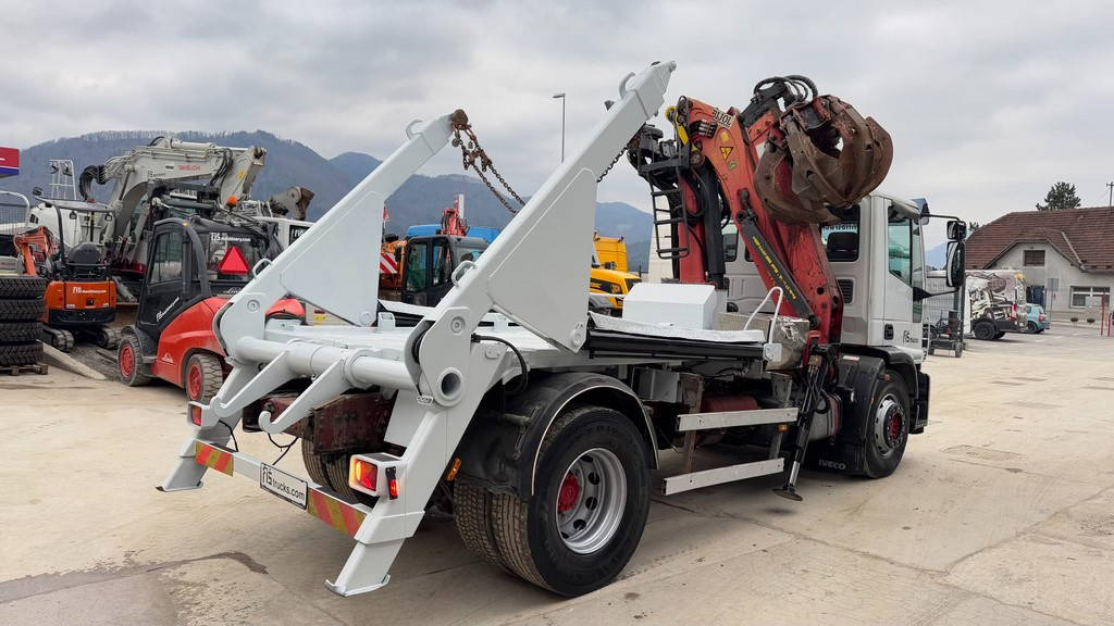 Iveco Eurocargo ML180 E28 4x2 Epsilon 110 - absetz tipper - Kamion za prevoz kontejnera/ Kamion sa promenjivim sandukom: slika 4 Iveco Eurocargo ML180 E28 4x2 Epsilon 110 - absetz tipper - Kamion za prevoz kontejnera/ Kamion sa promenjivim sandukom: slika 4