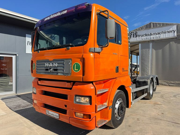 MAN TGA 26.460 6X2 chassis - lifitng axle - Kamion sa golom šasijom i zatvorenom kabinom: slika 1 MAN TGA 26.460 6X2 chassis - lifitng axle - Kamion sa golom šasijom i zatvorenom kabinom: slika 1