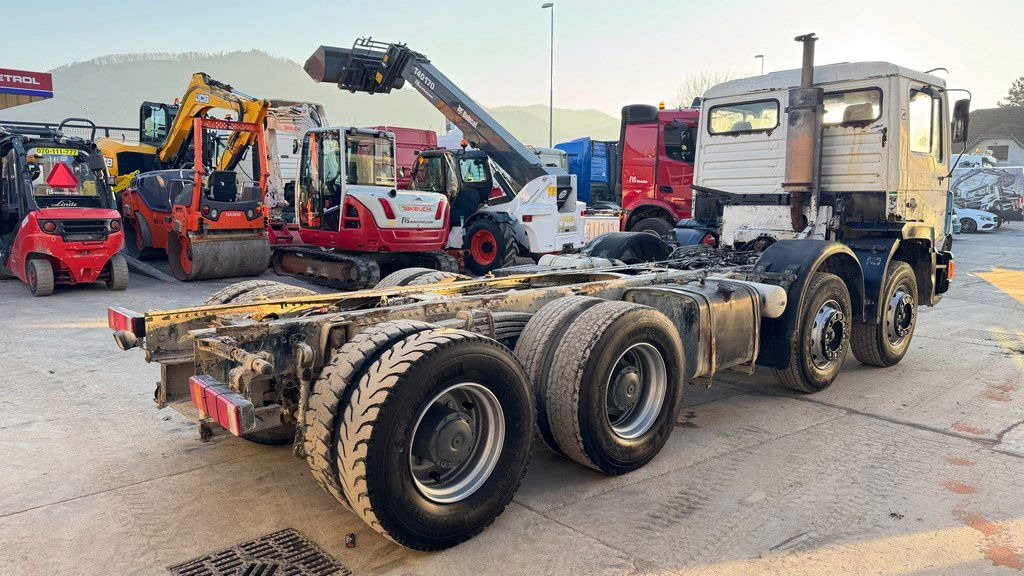 MAN - spring - Kamion sa golom šasijom i zatvorenom kabinom: slika 5 MAN - spring - Kamion sa golom šasijom i zatvorenom kabinom: slika 5