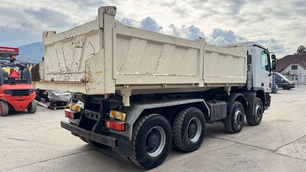 Mercedes-Benz Actros 4144 K 8x4 3 sided tipper - 1st owner - Istovarivač: slika 4 Mercedes-Benz Actros 4144 K 8x4 3 sided tipper - 1st owner - Istovarivač: slika 4