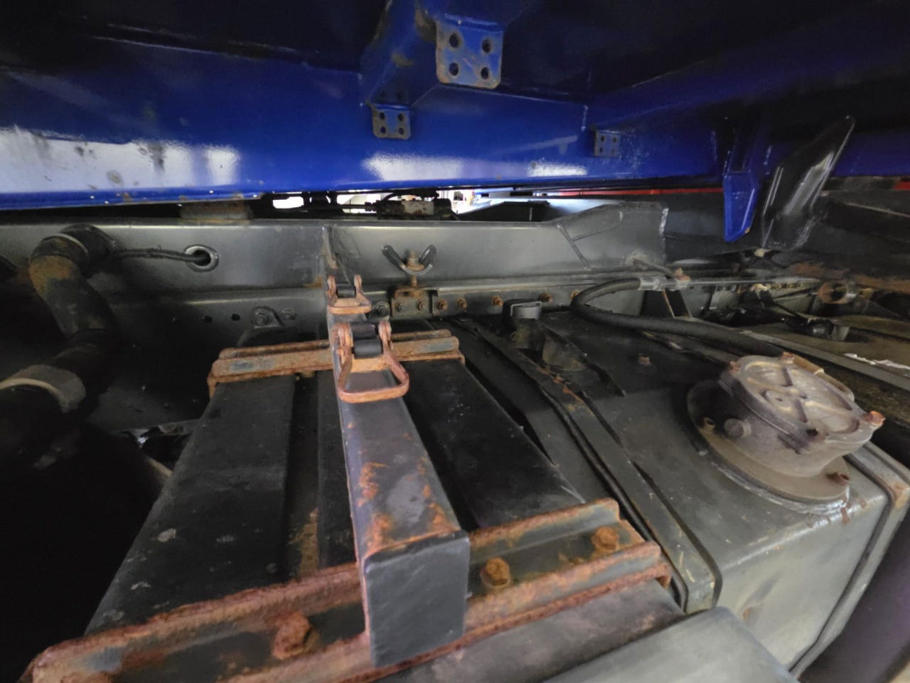 Mercedes-Benz Axor 1829 K 4x2 meiller tipper - crane PK8501 remote - Istovarivač: slika 3 Mercedes-Benz Axor 1829 K 4x2 meiller tipper - crane PK8501 remote - Istovarivač: slika 3