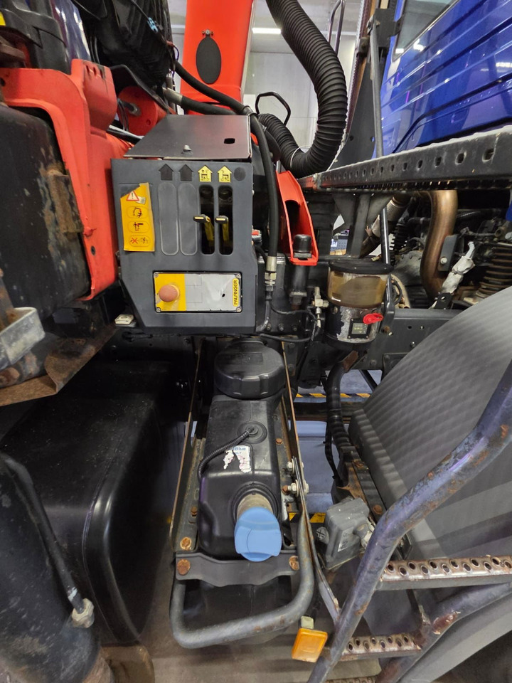 Mercedes-Benz Axor 1829 K 4x2 meiller tipper - crane PK8501 remote - Istovarivač: slika 4 Mercedes-Benz Axor 1829 K 4x2 meiller tipper - crane PK8501 remote - Istovarivač: slika 4