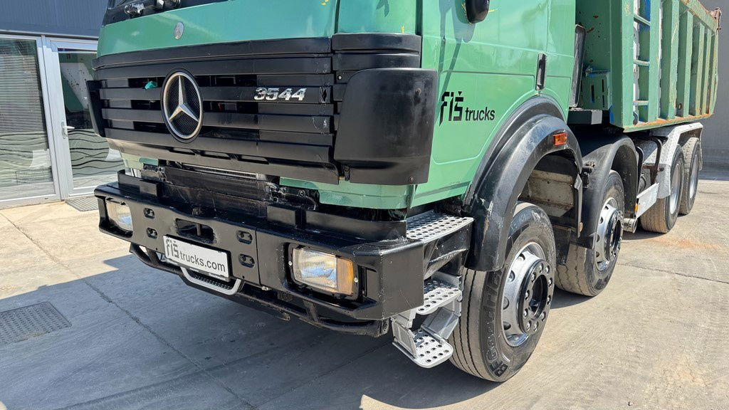 Mercedes-Benz SK 3235 8X4 tipper - V8 - Istovarivač: slika 2 Mercedes-Benz SK 3235 8X4 tipper - V8 - Istovarivač: slika 2