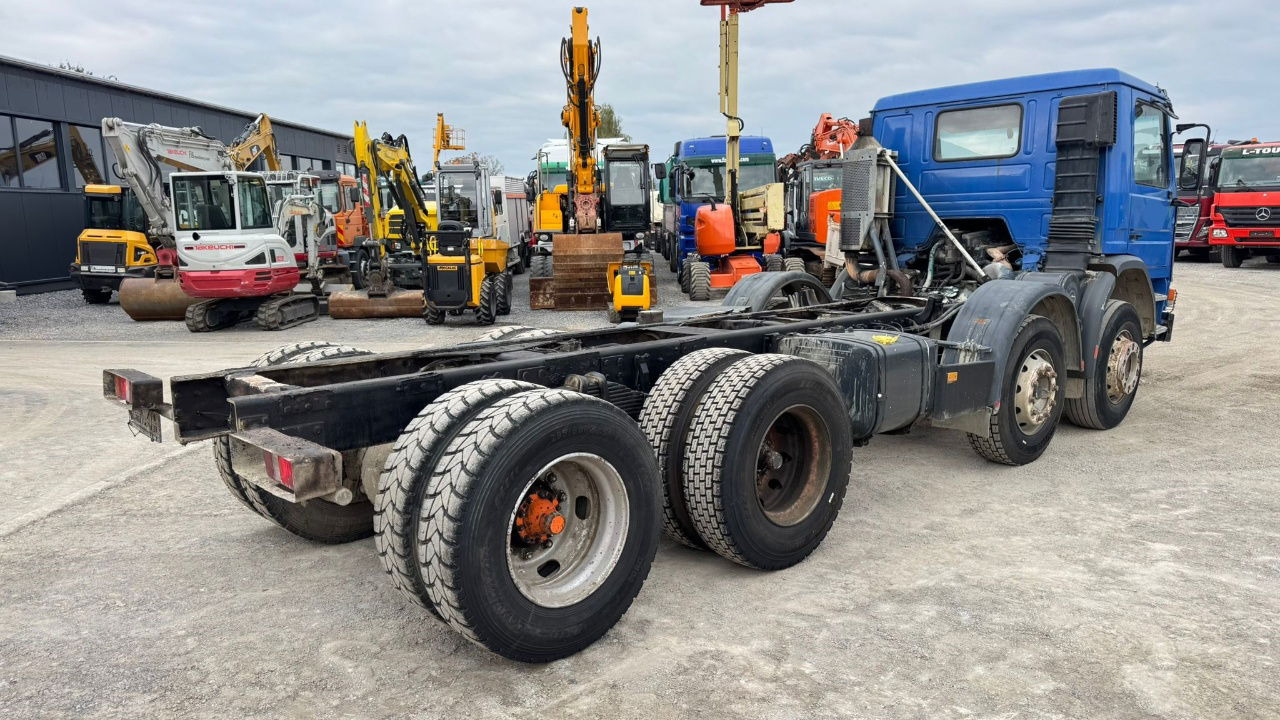 Scania 113H 310 8x4 chassis - full spring - Kamion sa golom šasijom i zatvorenom kabinom: slika 4 Scania 113H 310 8x4 chassis - full spring - Kamion sa golom šasijom i zatvorenom kabinom: slika 4