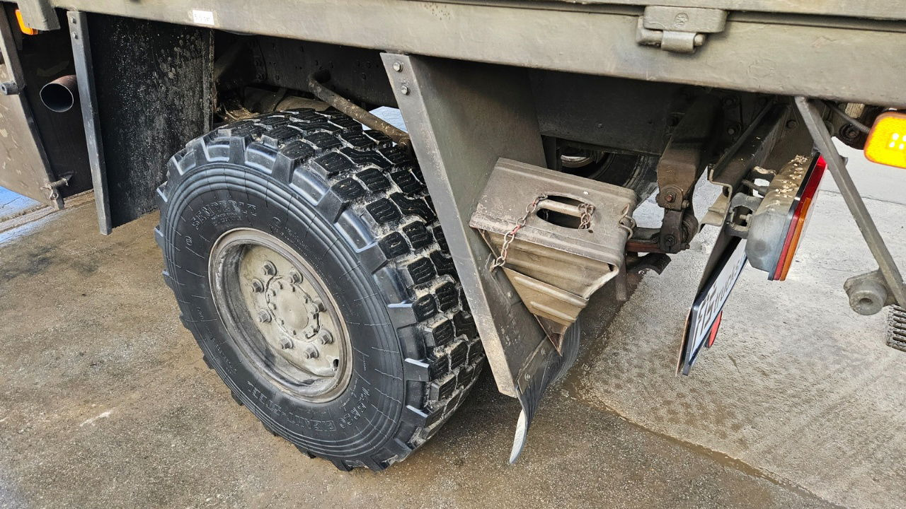 Kamion sa ceradom Steyr 12M18 4X4 stake body - truck: slika 9 Kamion sa ceradom Steyr 12M18 4X4 stake body - truck: slika 9