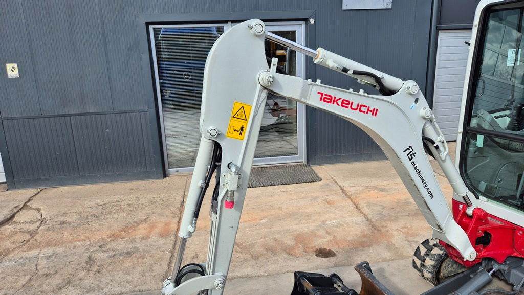 Lizing  Takeuchi TB216 - 2022 Year - 1335 Hours - Powertilt Takeuchi TB216 - 2022 Year - 1335 Hours - Powertilt: slika 8 Lizing  Takeuchi TB216 - 2022 Year - 1335 Hours - Powertilt Takeuchi TB216 - 2022 Year - 1335 Hours - Powertilt: slika 8