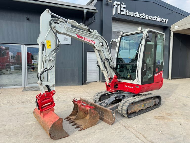 Takeuchi TB230 - Powertilt - 3X Buckets - 2021 Year - TOP - Mini bager: slika 1 Takeuchi TB230 - Powertilt - 3X Buckets - 2021 Year - TOP - Mini bager: slika 1