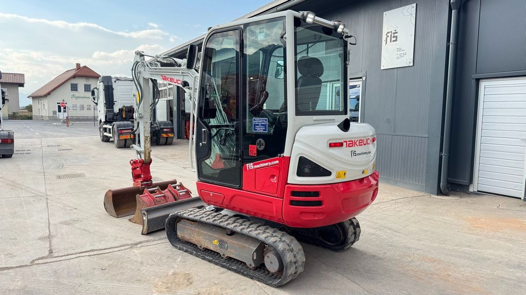 Takeuchi TB230 - Powertilt - 3X Buckets - 2021 Year - TOP - Mini bager: slika 4 Takeuchi TB230 - Powertilt - 3X Buckets - 2021 Year - TOP - Mini bager: slika 4