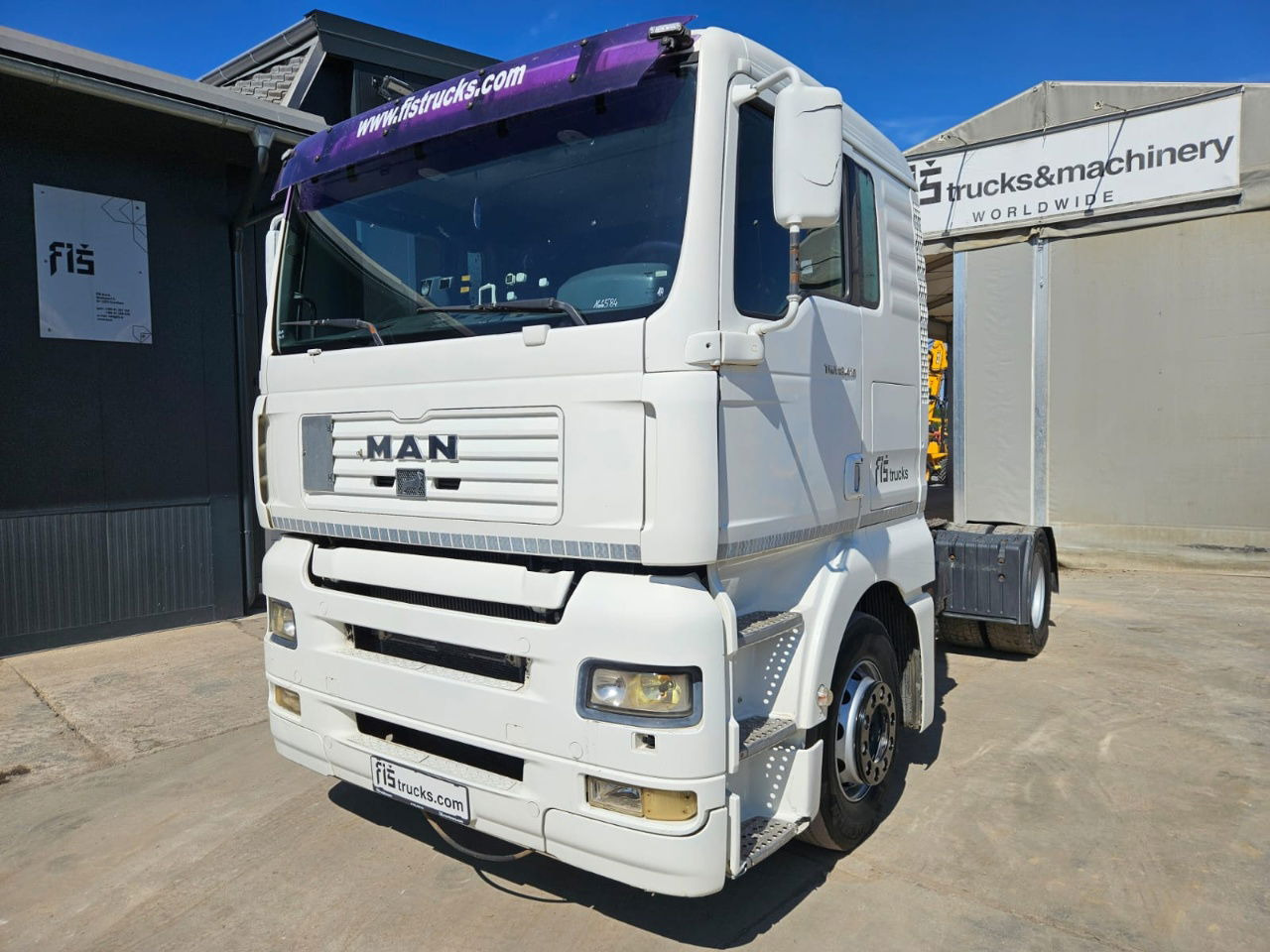 MAN TGA 18.413 4X2 tractor unit - Tegljač: slika 1 MAN TGA 18.413 4X2 tractor unit - Tegljač: slika 1