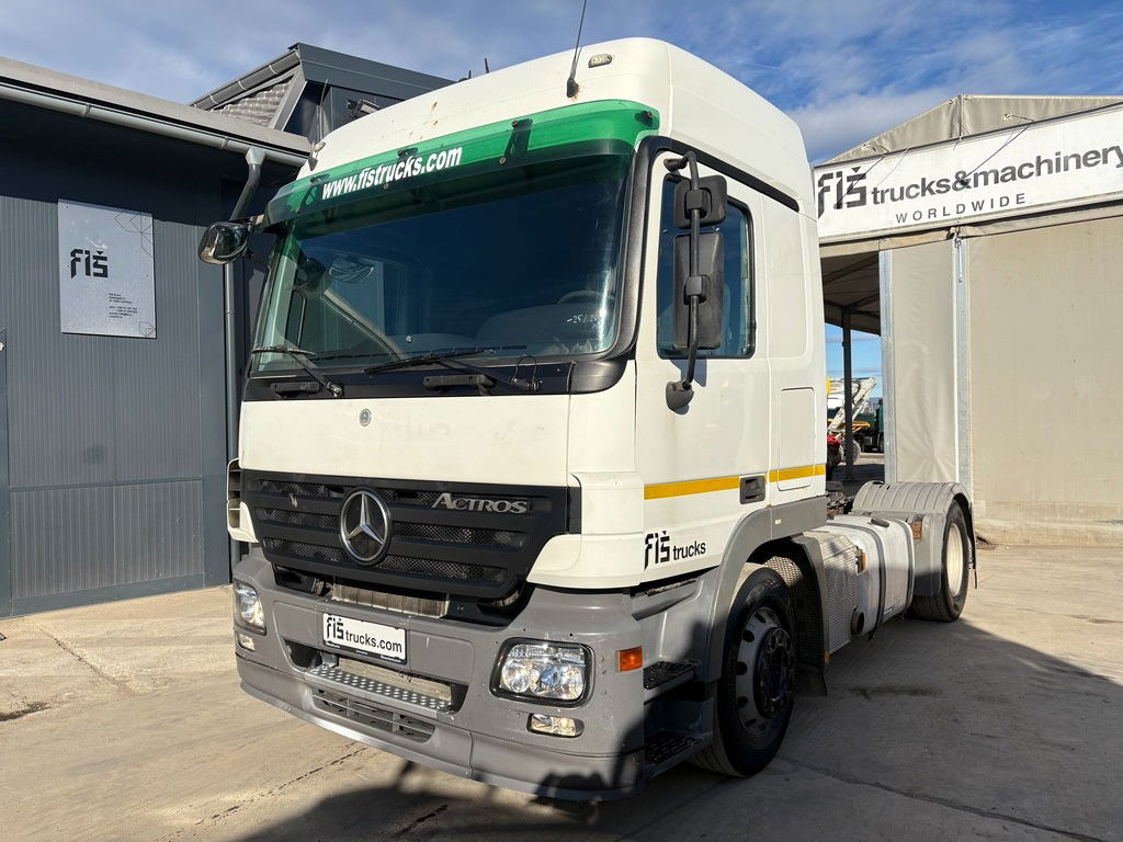 Mercedes-Benz Actros 1846 L 4x2 tractor unit - retarder - Tegljač: slika 1 Mercedes-Benz Actros 1846 L 4x2 tractor unit - retarder - Tegljač: slika 1