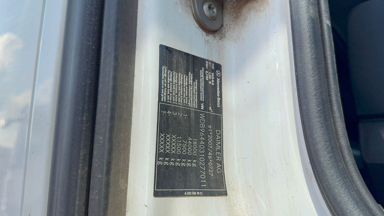 Mercedes-Benz Arocs 1851 LS HAD 4X4 - Euro 6 - retarder - tipper hydraulics - Tegljač: slika 5 Mercedes-Benz Arocs 1851 LS HAD 4X4 - Euro 6 - retarder - tipper hydraulics - Tegljač: slika 5