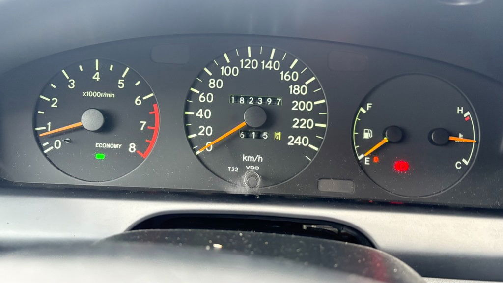 Lizing Toyota Carina 1.6 - Petrol - 5 Doors Toyota Carina 1.6 - Petrol - 5 Doors: slika 14 Lizing Toyota Carina 1.6 - Petrol - 5 Doors Toyota Carina 1.6 - Petrol - 5 Doors: slika 14