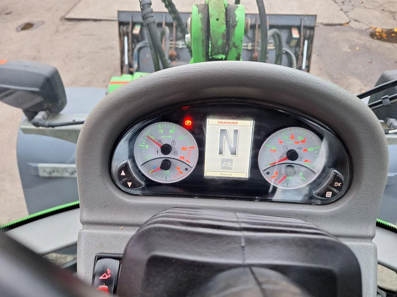 Utovarivač točkaš Yanmar V80: slika 18