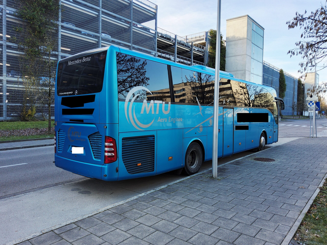 Mercedes Benz Tourismo 15 RHD 56 Sitze / kein WC / großer Kofferraum - Turistički autobus: slika 4 Mercedes Benz Tourismo 15 RHD 56 Sitze / kein WC / großer Kofferraum - Turistički autobus: slika 4