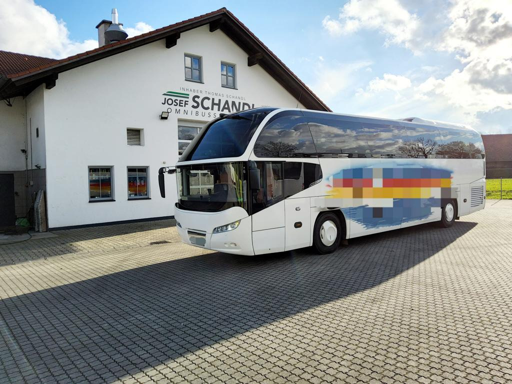 Neoplan Cityliner P14 6 gang manuell / WC / TÜV - Turistički autobus: slika 1 Neoplan Cityliner P14 6 gang manuell / WC / TÜV - Turistički autobus: slika 1