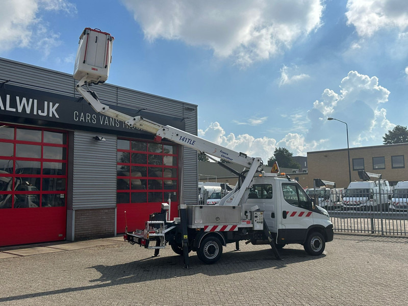 Iveco Daily 35S14 521 working hours, 14 meters Airco - Dostavno vozilo: slika 3 Iveco Daily 35S14 521 working hours, 14 meters Airco - Dostavno vozilo: slika 3