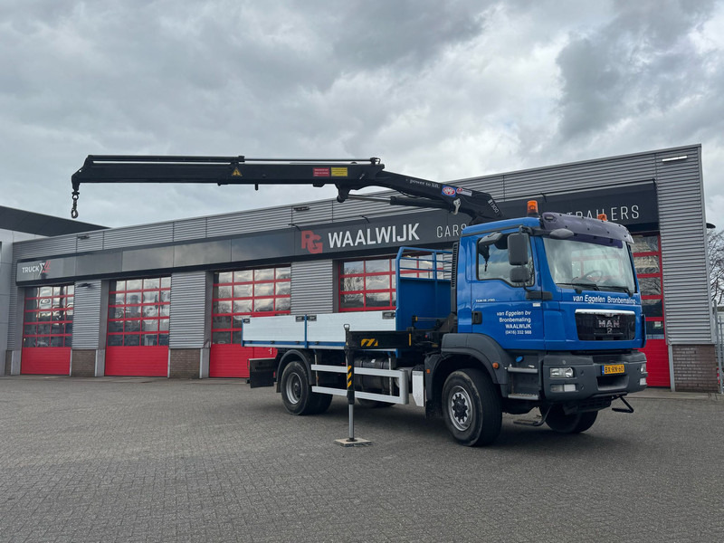 MAN TGM 18-290 4x4 Kraan met Open laadbak HMF Kraan 13 T - Kamion sa dizalicom: slika 1 MAN TGM 18-290 4x4 Kraan met Open laadbak HMF Kraan 13 T - Kamion sa dizalicom: slika 1